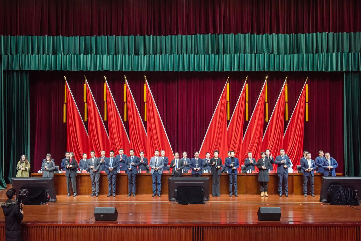 長(zhǎng)沙礦冶院獲評(píng)湘江新區(qū)國(guó)家級(jí)科技創(chuàng)新平臺(tái)獎(jiǎng)